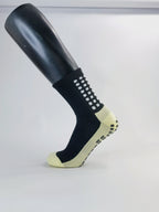 Meia Masculina Cano Alto Premium – Conforto, Respirabilidade e Estilo para o Dia a Dia