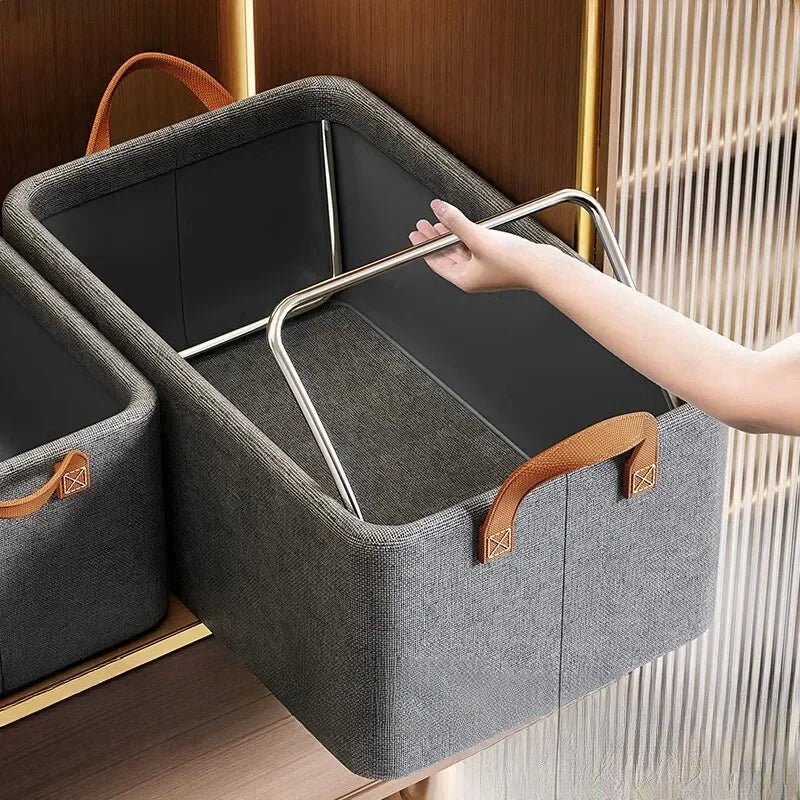 Organizador de Calças com Suporte de Aço – Caixa Dobrável Resistente para Guarda-Roupa