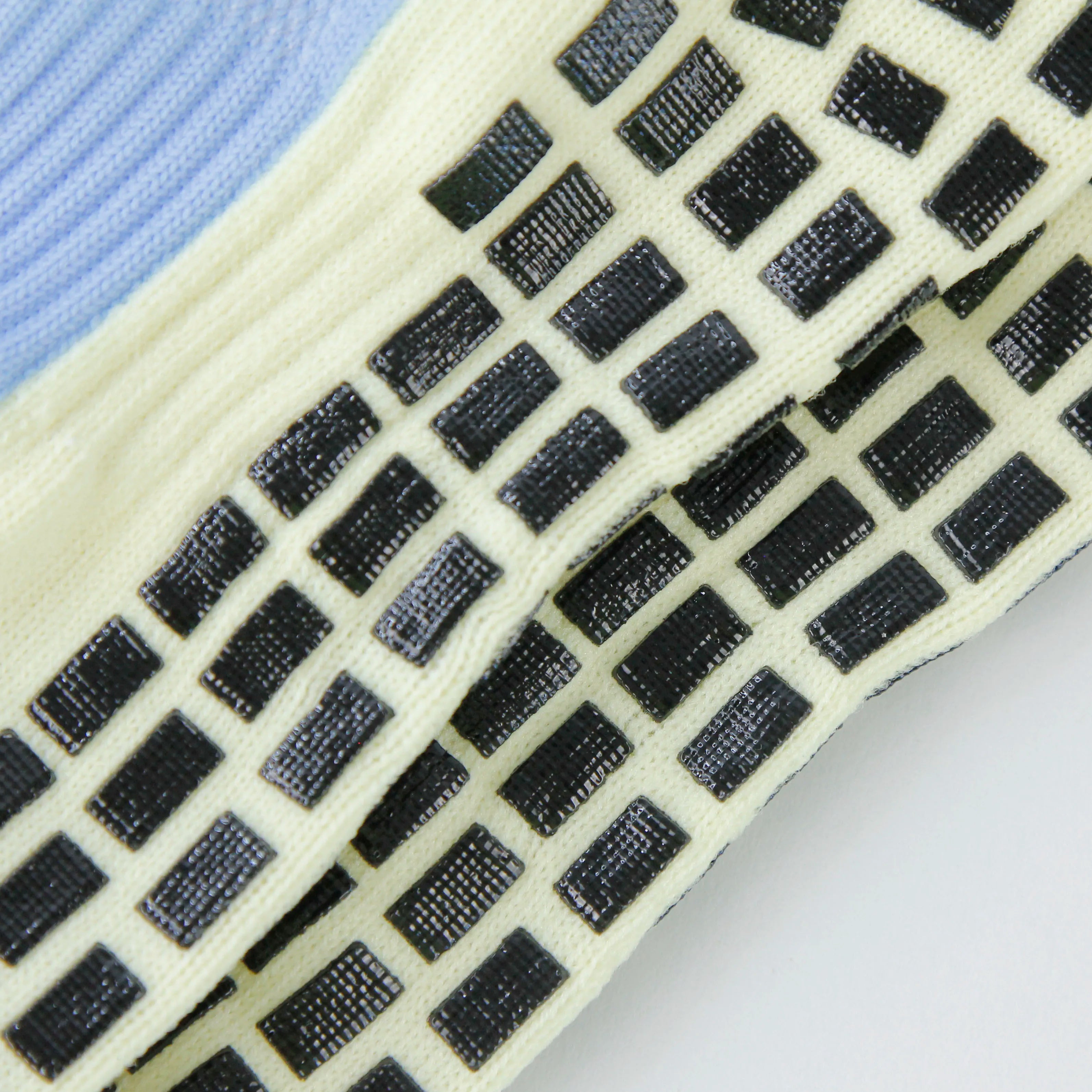 🧦 Meia Masculina Cano Alto Premium – Conforto, Respirabilidade e Estilo para o Dia a Dia