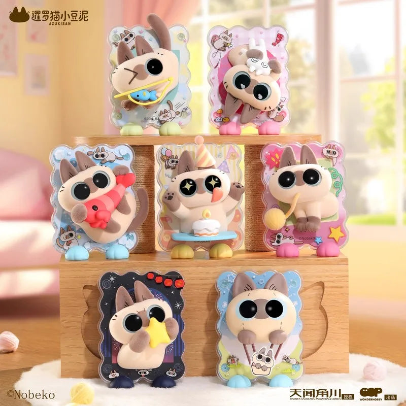 🐱 Azuki Siamese Cat Blind Box – Série Healing Moments | Ímã de Geladeira & Mini Figure Decorativa