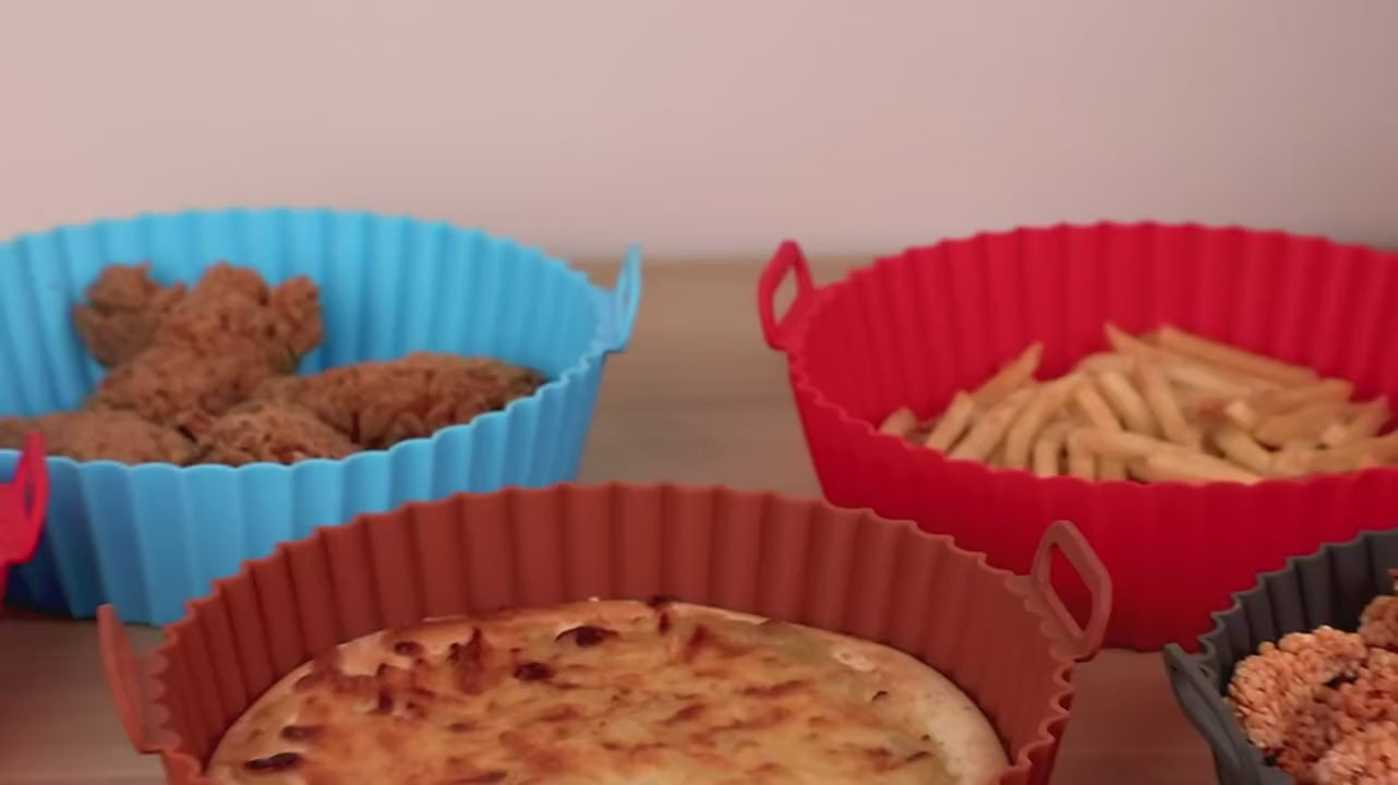 Forma de Silicone Reutilizável para Air Fryer com Alças